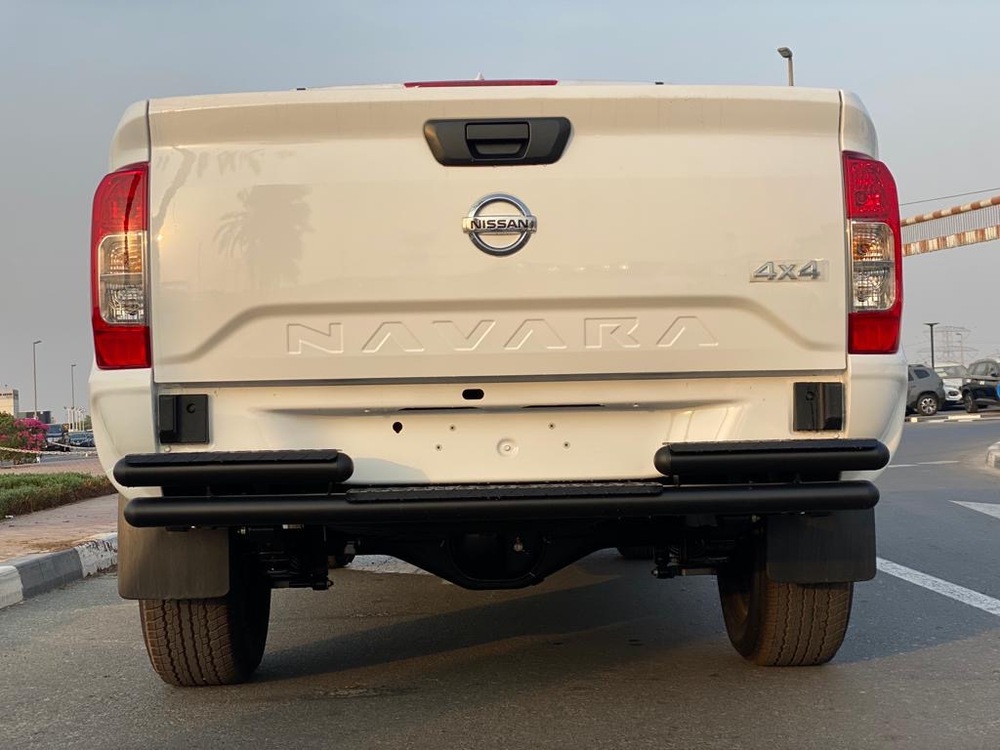 NISSAN NAVARA XE+ RHD