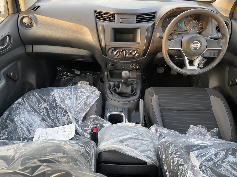 NISSAN NAVARA XE+ RHD